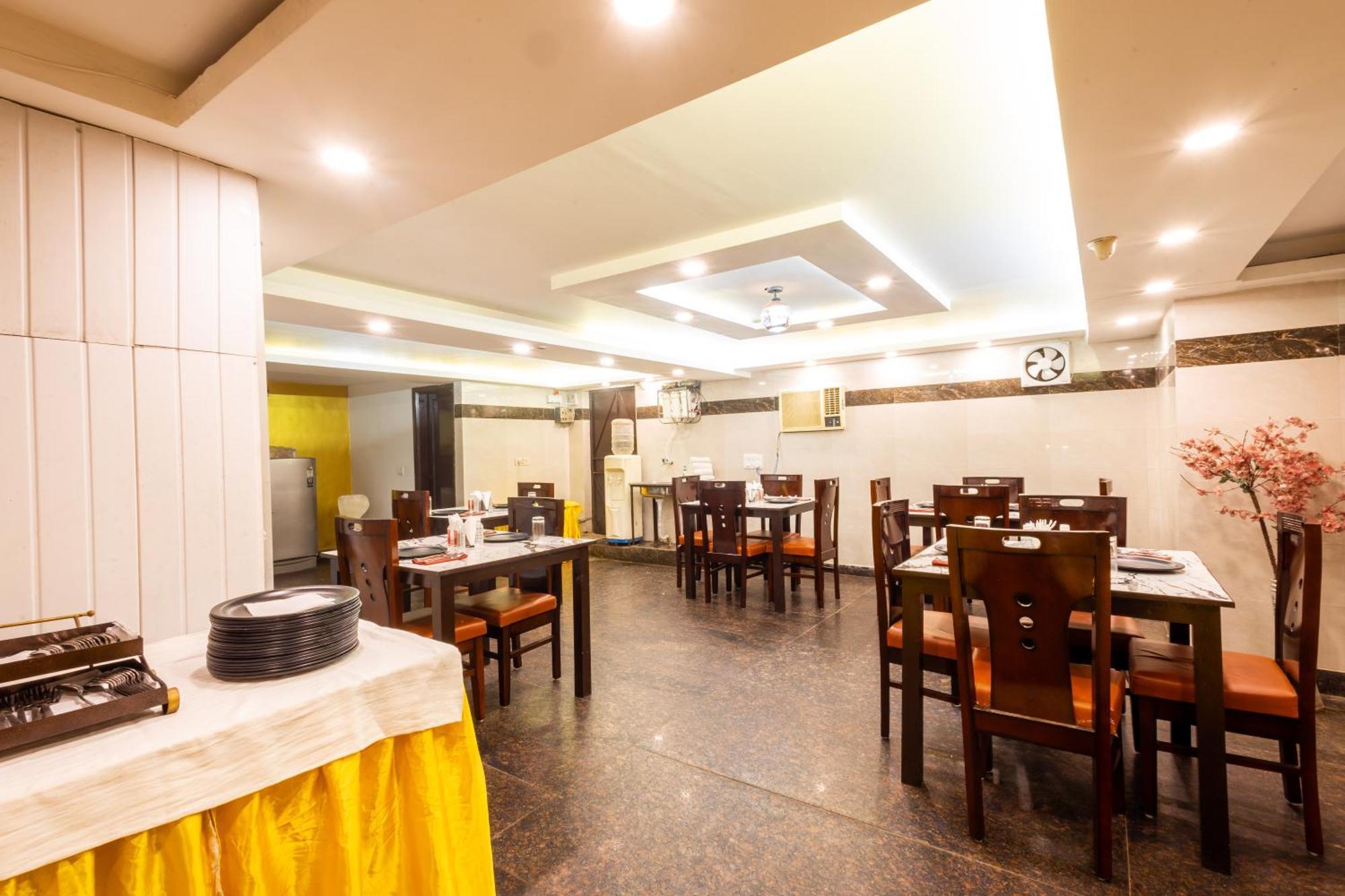 Hotel The Gold Inn - Karol Bagh Delhi エクステリア 写真