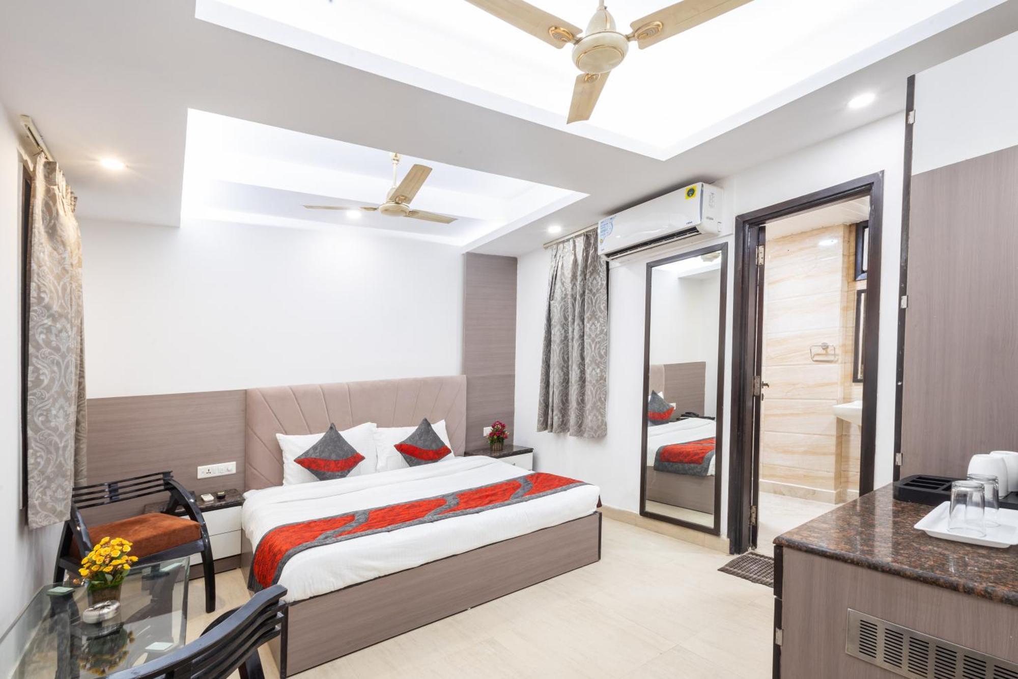 Hotel The Gold Inn - Karol Bagh Delhi エクステリア 写真