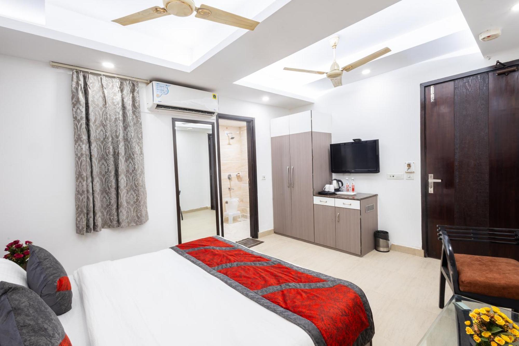 Hotel The Gold Inn - Karol Bagh Delhi エクステリア 写真