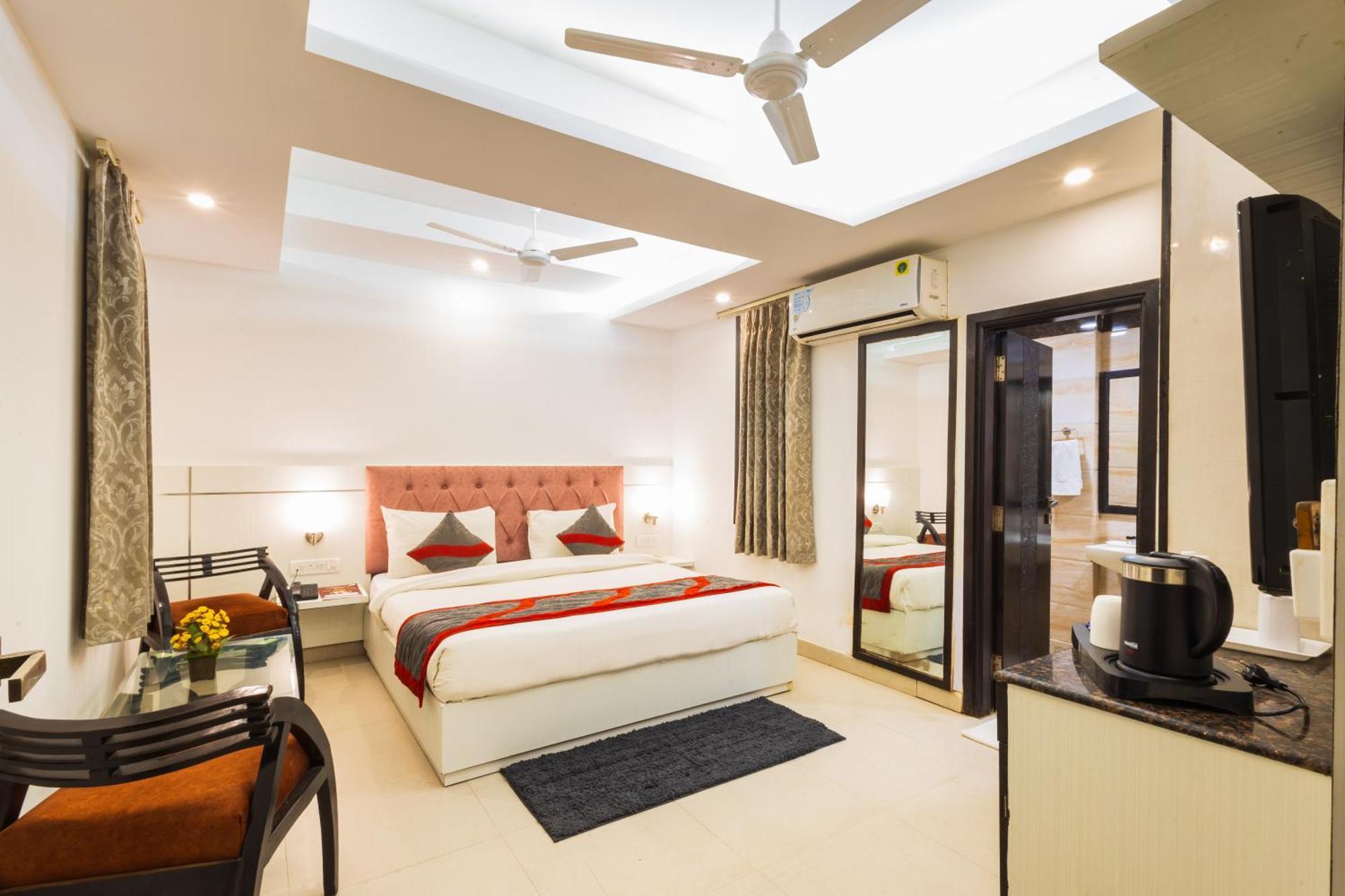 Hotel The Gold Inn - Karol Bagh Delhi エクステリア 写真