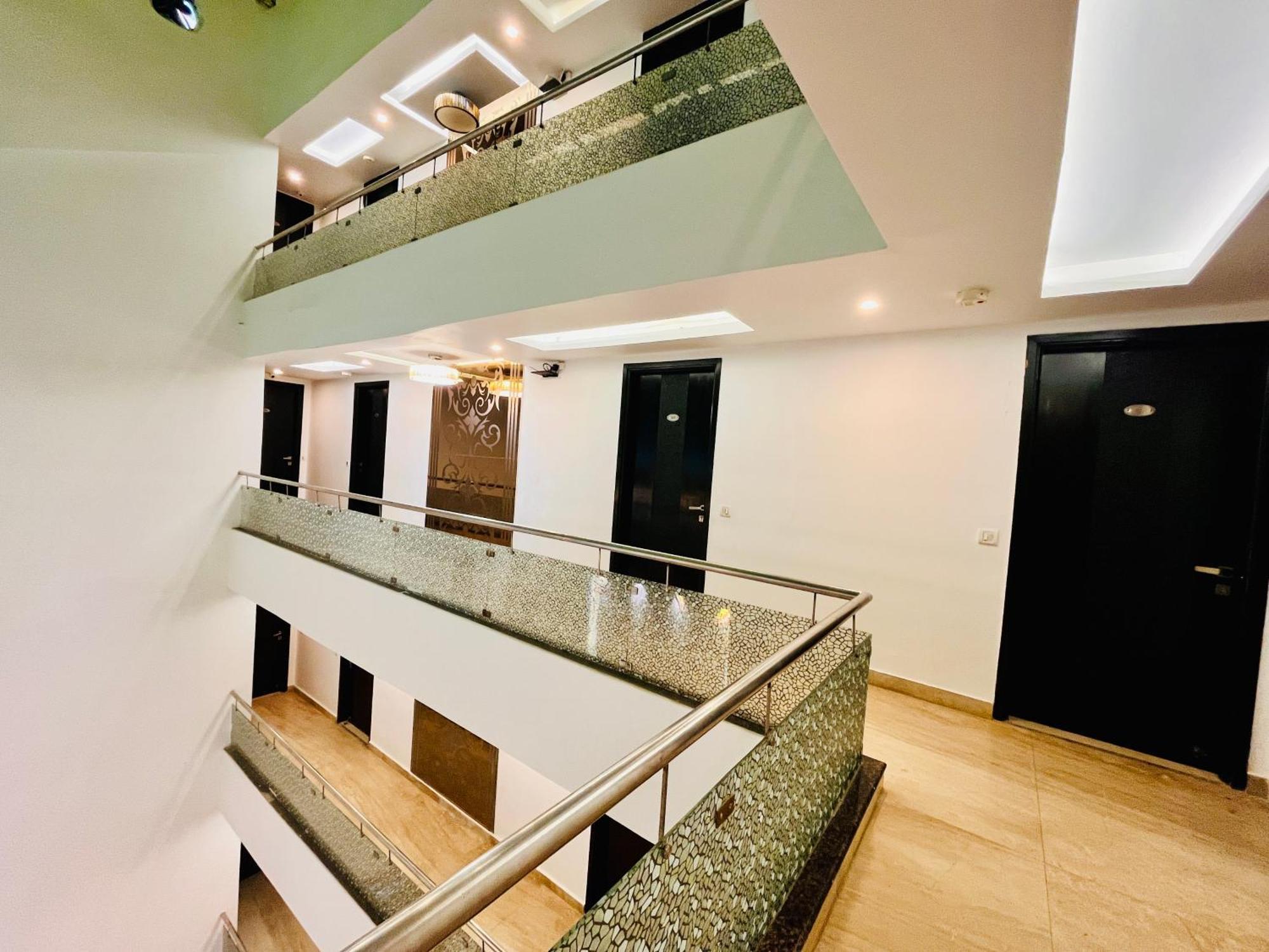 Hotel The Gold Inn - Karol Bagh Delhi エクステリア 写真