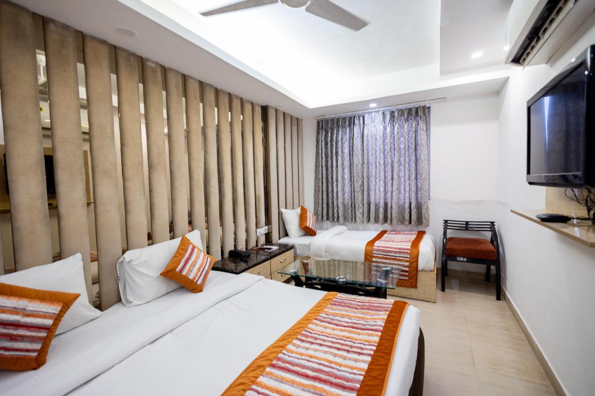 Hotel The Gold Inn - Karol Bagh Delhi エクステリア 写真