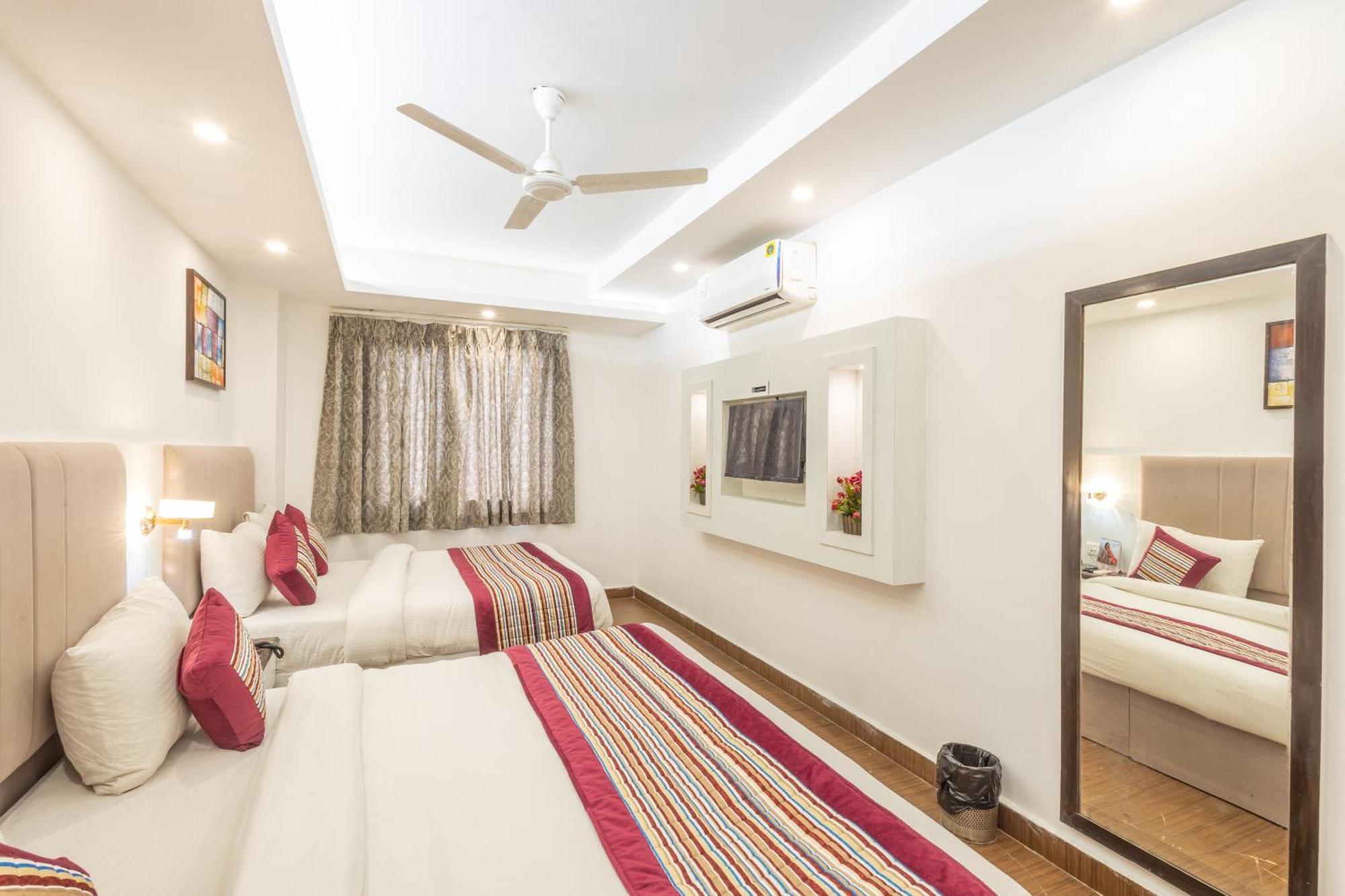 Hotel The Gold Inn - Karol Bagh Delhi エクステリア 写真